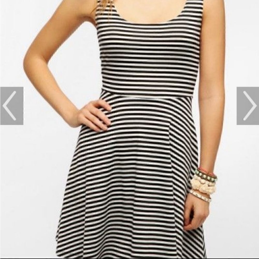Sparkle & Fade black and white stripe dress small